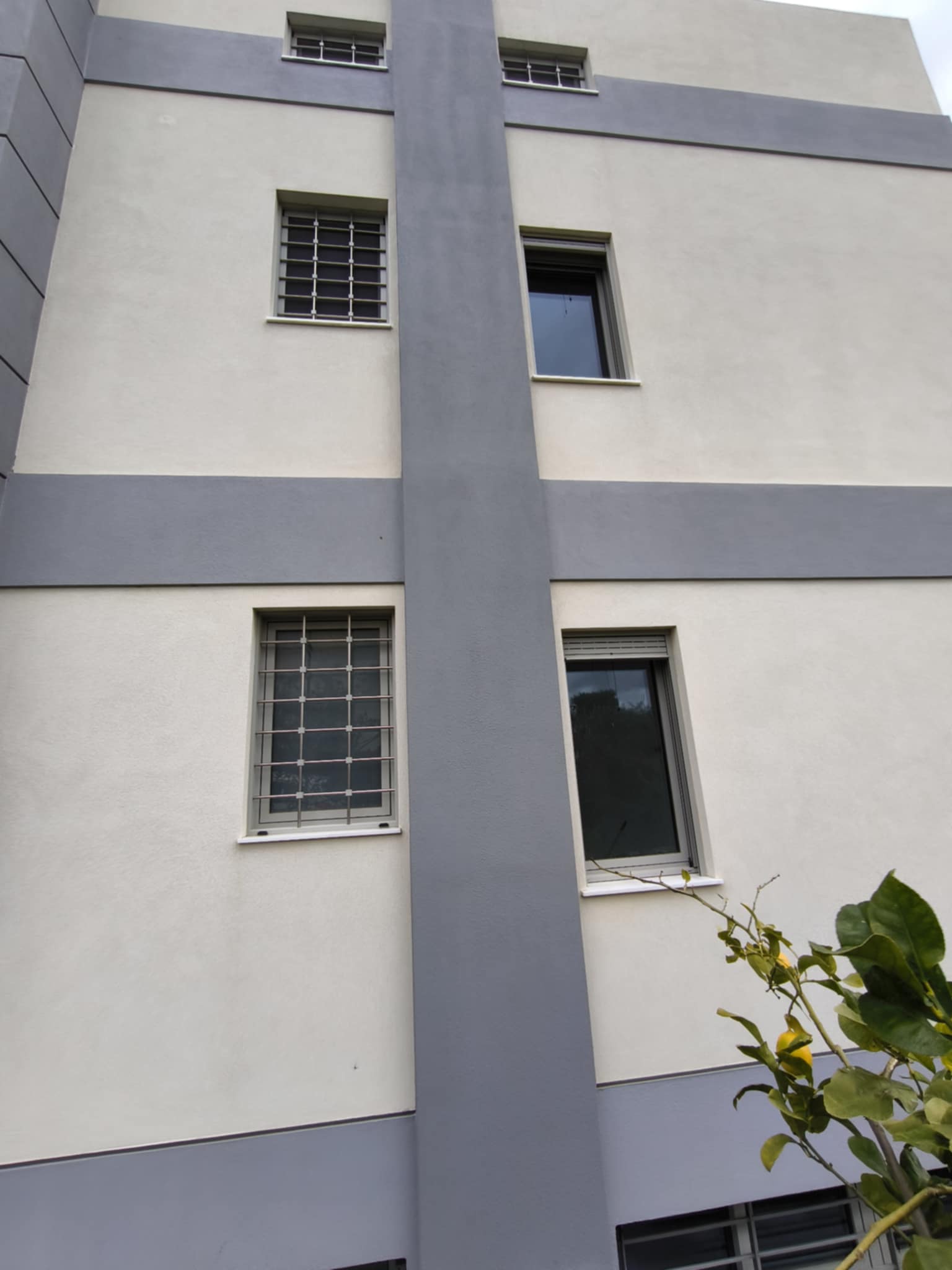 Κουφώματα με Κάγκελα Ασφαλείας